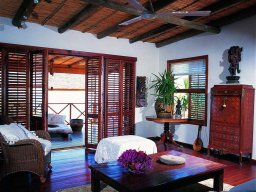 plantation-shutters-7